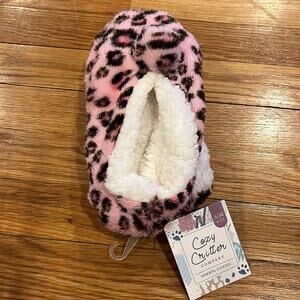 Cozy Critter Company Leopard Print Sherpa Cozies Pink Black S/M 6-7.5